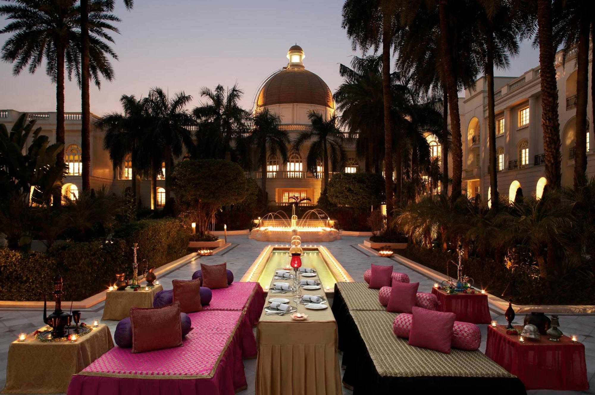 Taj Mahal Lucknow Ξενοδοχείο Εξωτερικό φωτογραφία