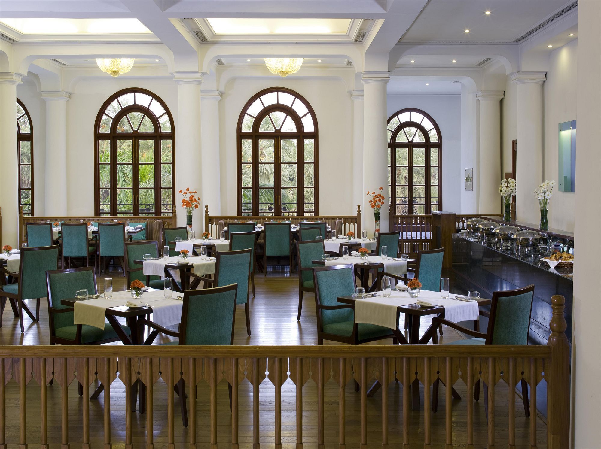 Taj Mahal Lucknow Ξενοδοχείο Εξωτερικό φωτογραφία