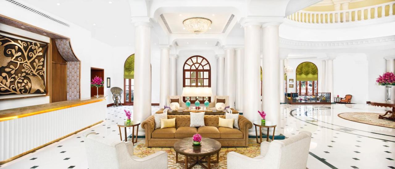 Taj Mahal Lucknow Ξενοδοχείο Εξωτερικό φωτογραφία